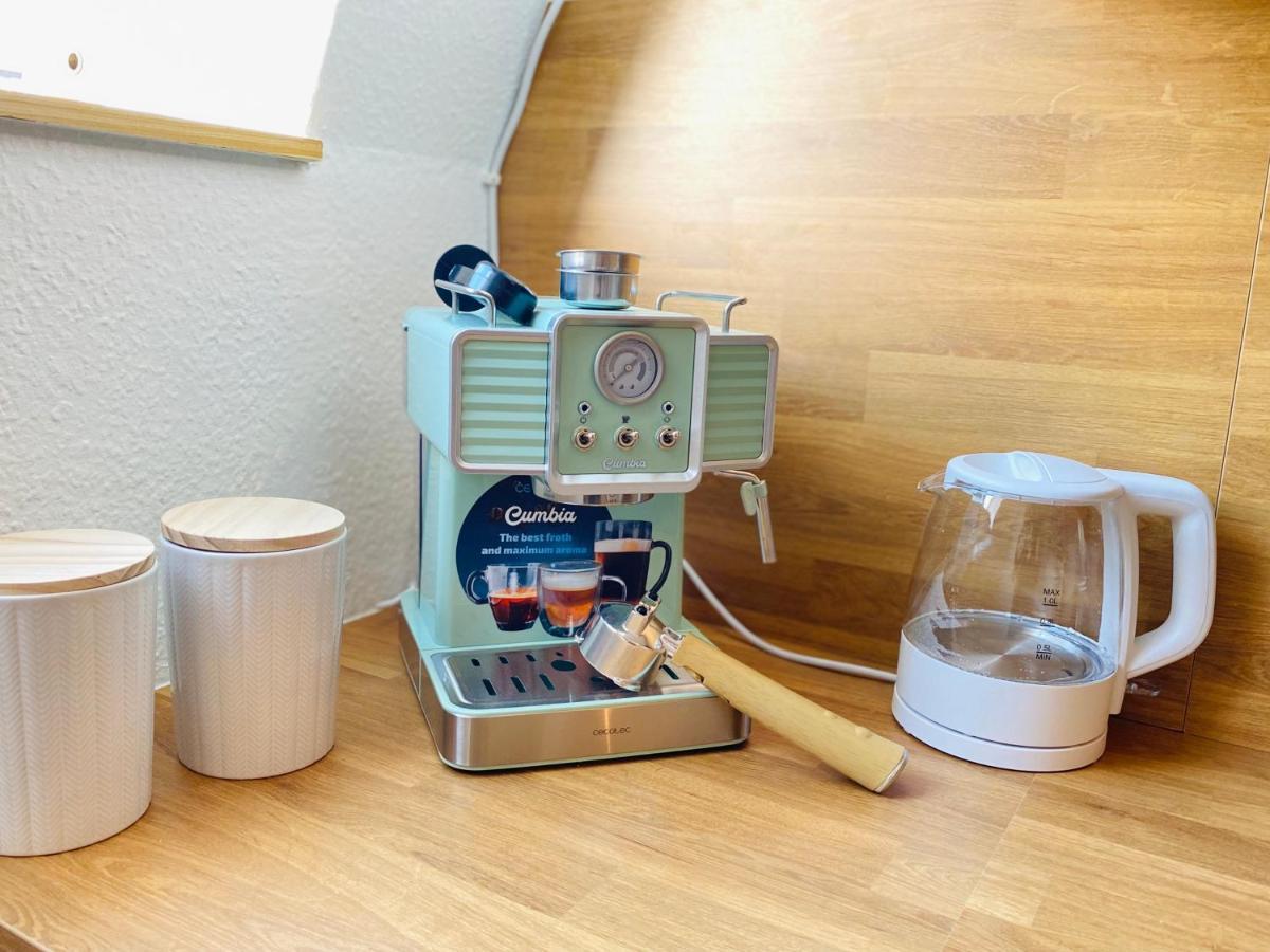 Home Cinema - Balcony - Wi-Fi & Streams Magdeburg Ngoại thất bức ảnh
