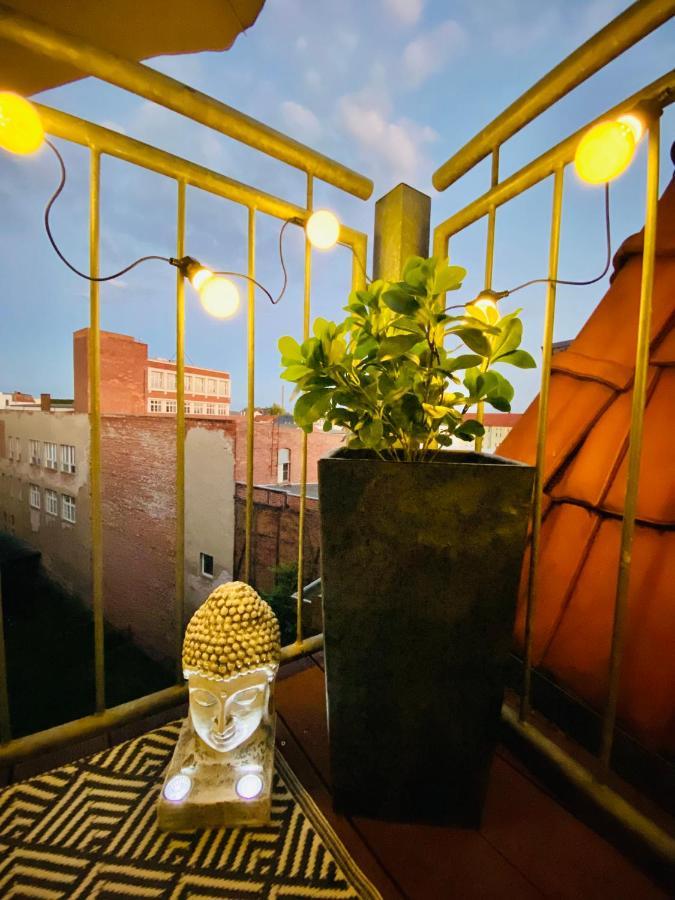 Home Cinema - Balcony - Wi-Fi & Streams Magdeburg Ngoại thất bức ảnh