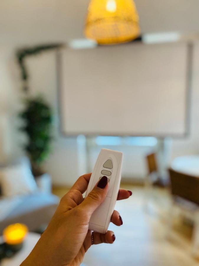 Home Cinema - Balcony - Wi-Fi & Streams Magdeburg Ngoại thất bức ảnh