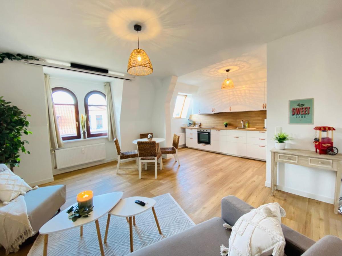 Home Cinema - Balcony - Wi-Fi & Streams Magdeburg Ngoại thất bức ảnh